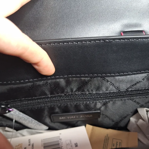 Michael Kors Manhattan Medium Contrast-Trim Leather Colorful School Satchel - Picture 12 of 14